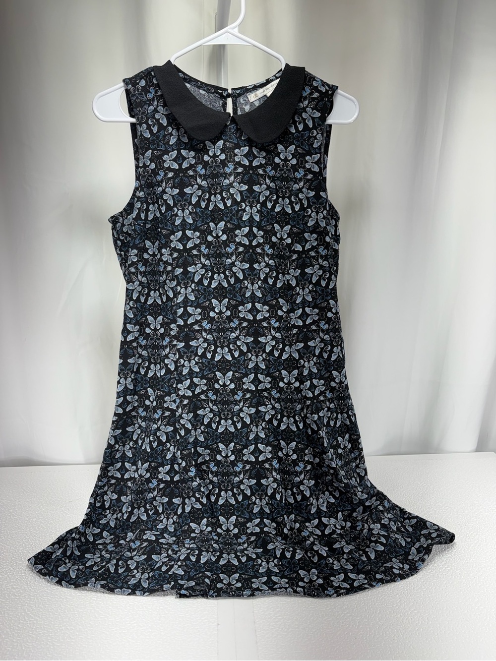LC Lauren Conrad Black Dress with Blue Floral Print and Peter Pan Collar 4674
